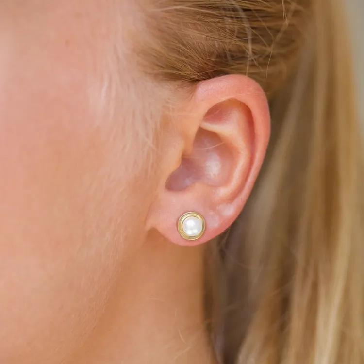 8 mm Perleohrringe in 9 Karat Gold mit  - Gold Collection