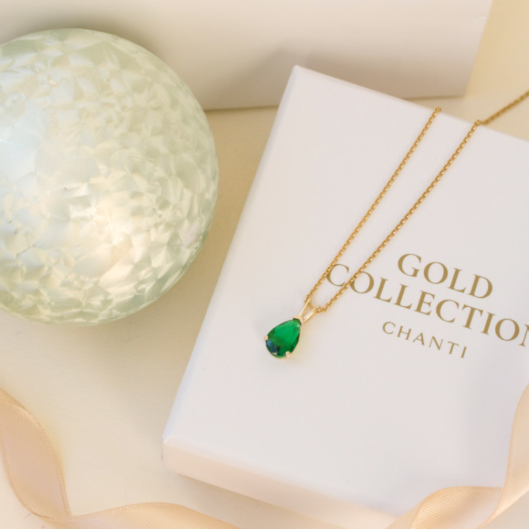 Tropfen grünem Synthetischer Smaragd Anhänger aus 9 Karat Gold - Gold Collection