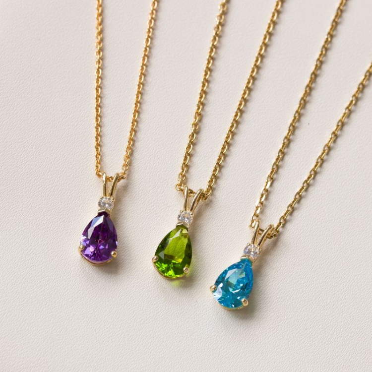 Tropfen violettem synthetisch Amethyst Anhänger aus 9 Karat Gold - Gold Collection