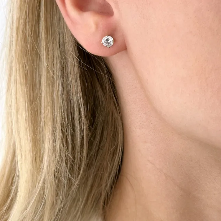 4,5 mm runden Ohrringe in 14 Karat Gold mit Zirkon - Gold Collection