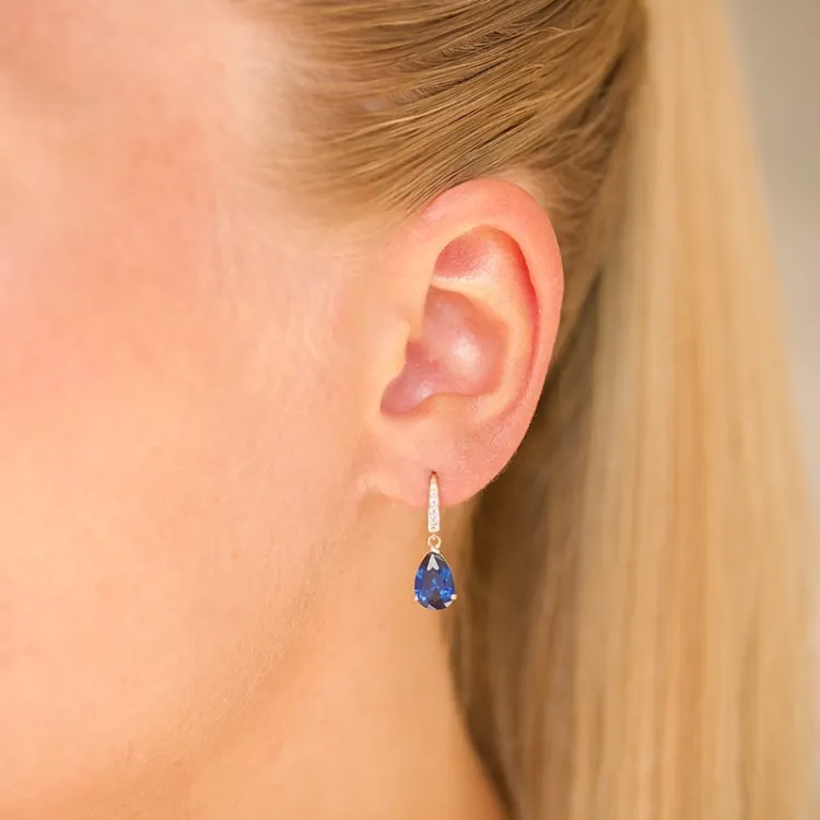 tropfenförmiger Ohrringe in 14 Karat Gold mit synthetische Saphir und Zirkon - Gold Collection