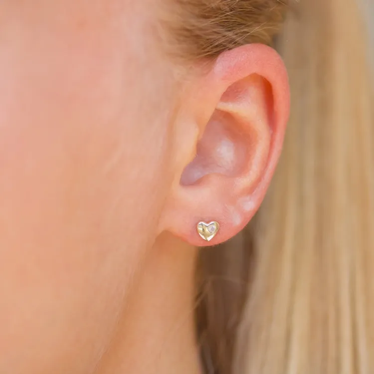 kleinen Herz Goldohrringe in 14 Karat Gold mit Zirkon - Gold Collection