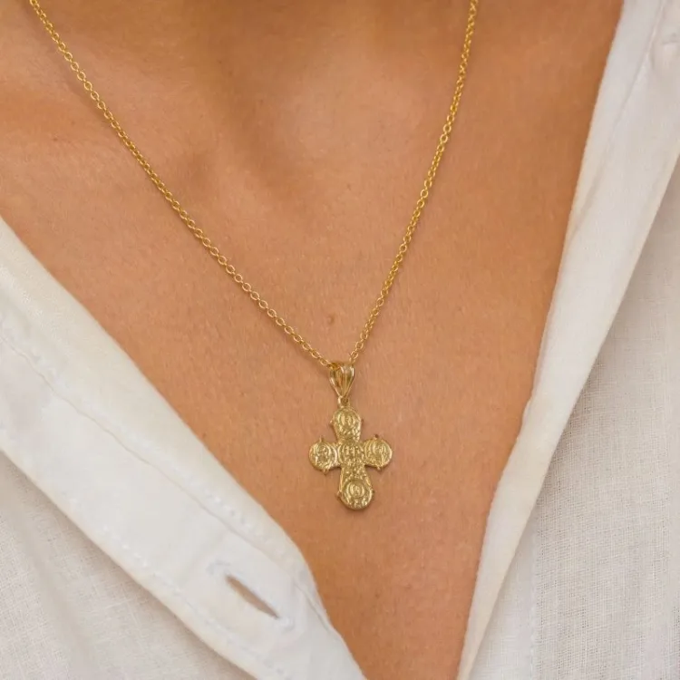 Dagmarkreuz Halskette aus vergoldetem Sterlingsilber und Anhänger aus 8 Karat Gold - Amoré