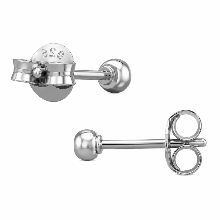 Ohrstecker in rhodiniertem Silber mit lab grown Diamant 