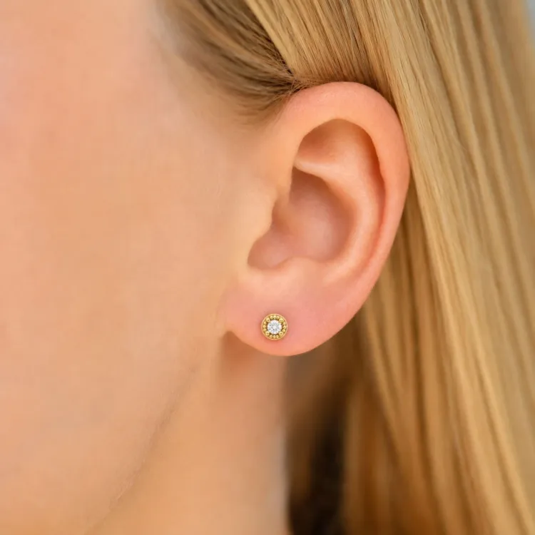 Solitärohrstecker in vergoldetem Sterlingsilber mit lab grown Diamant 
