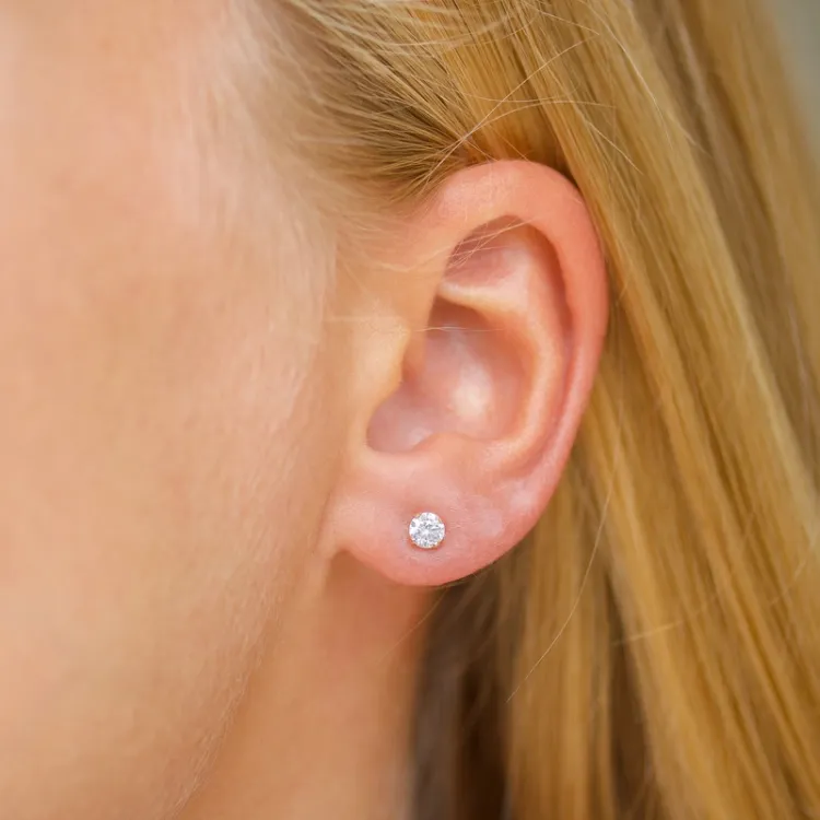 4 mm Ohrstecker in 9 Karat Gold mit Zirkon - Gold Collection