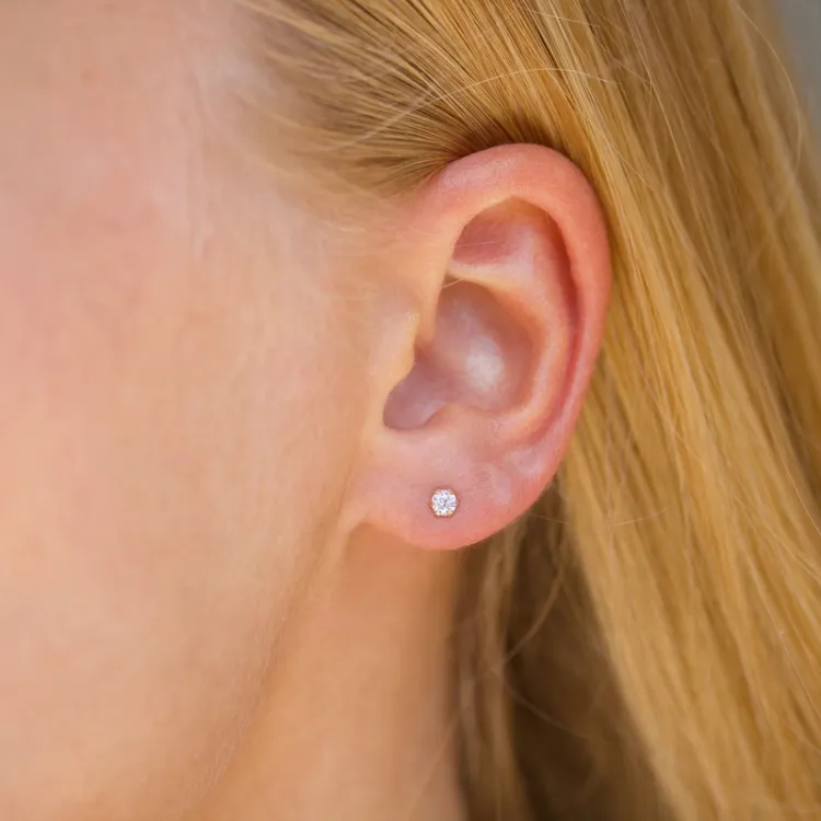 3 mm Ohrstecker in 9 Karat Gold mit Zirkon - Gold Collection