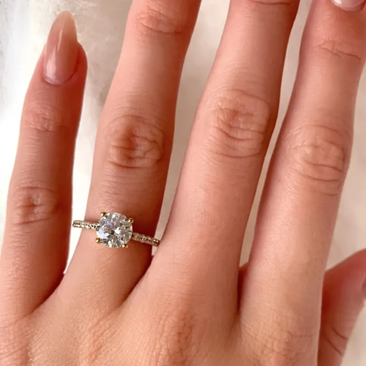 weißem Zirkon Ring aus 9 Karat Gold - Gold Collection