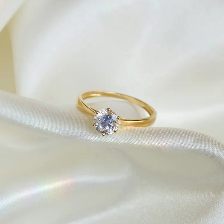 Goldringe: Solitärring aus 9 Karat Gold - Gold Collection