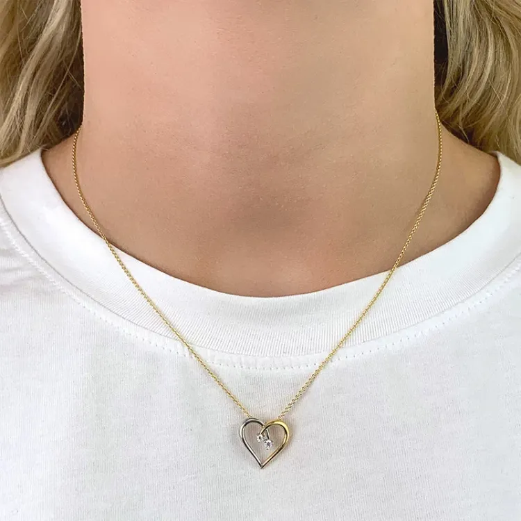 Herz Zirkon Anhänger aus 9 Karat Gold mit Rhodium