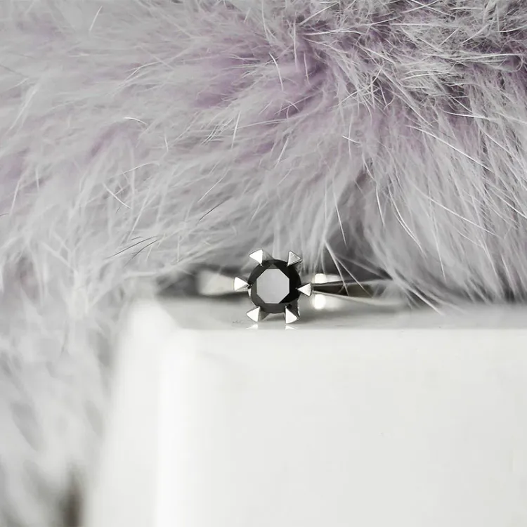 0,50 ct schwarz Diamant Solitärring in 14 Karat Weißgold 0,50 ct