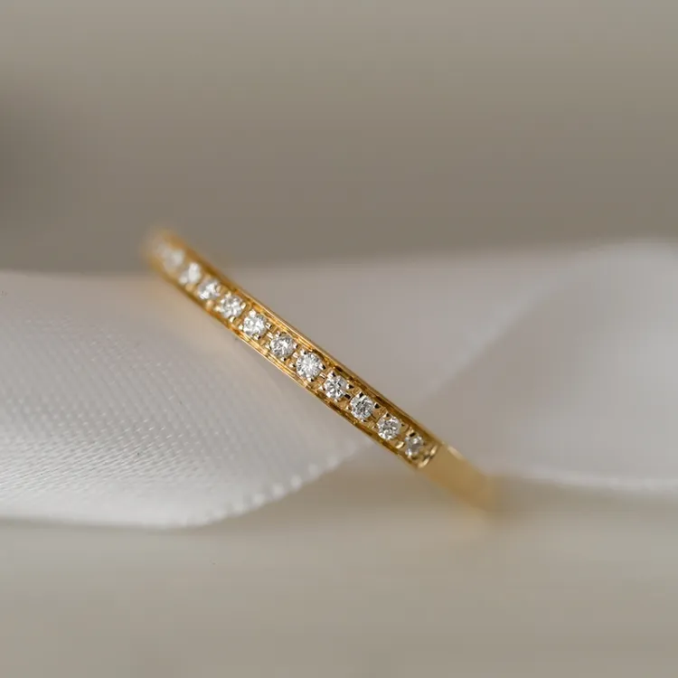 Diamant Memoirering in 14 Karat Gold 0,09 ct