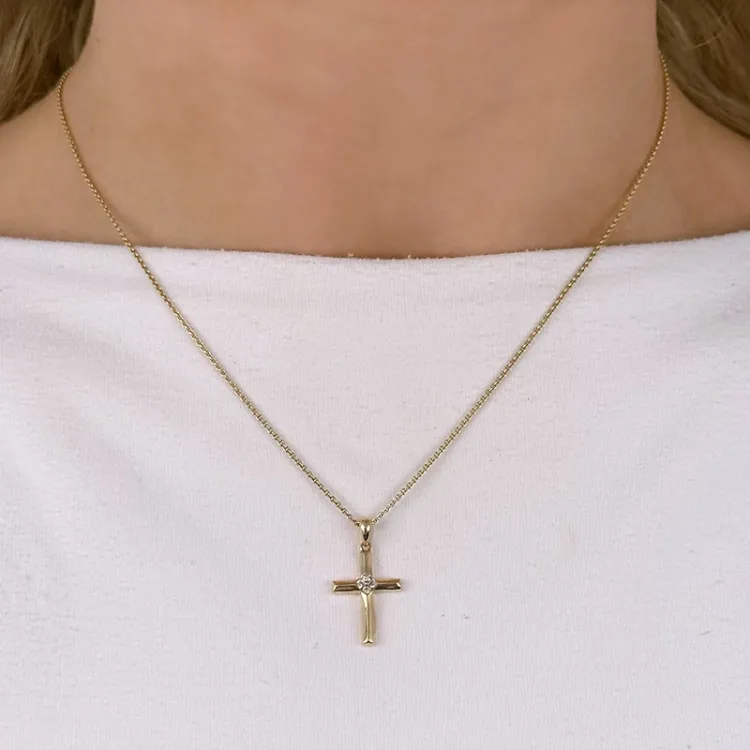 Kreuz Anhänger in 14 karat Gold 0,08 ct