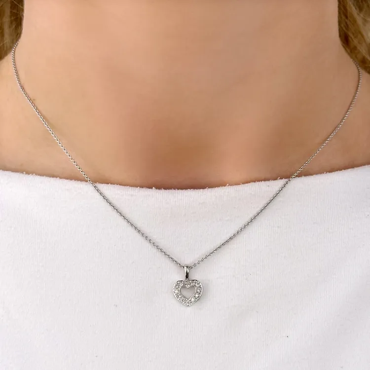 Herz Anhänger in 14 karat Weißgold 0,15 ct