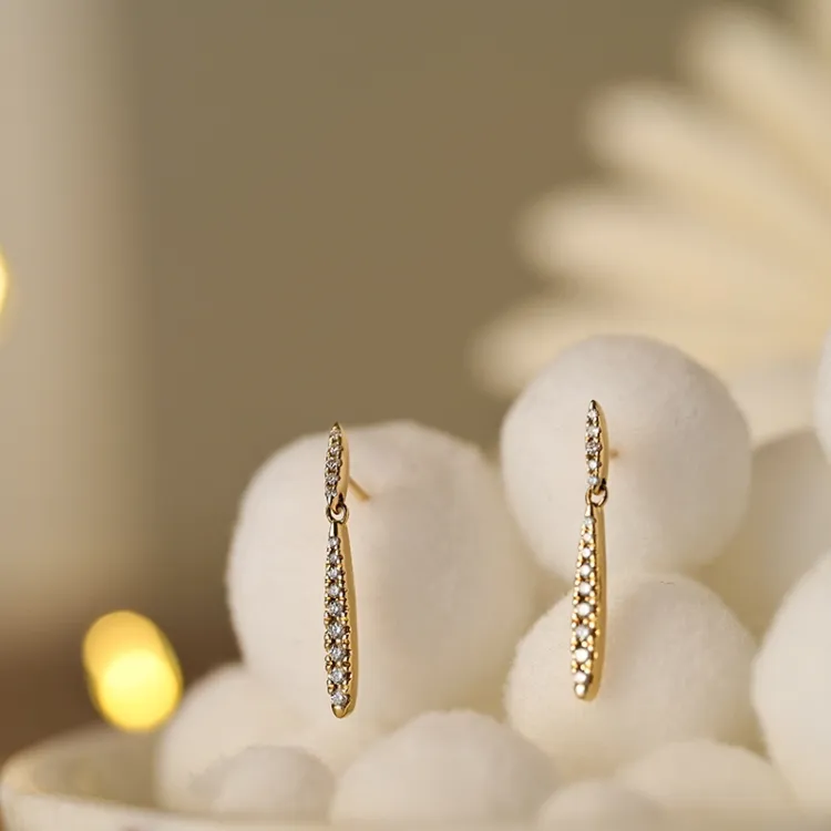 lange Diamant Ohrringe in 14 Karat Gold mit Diamant 