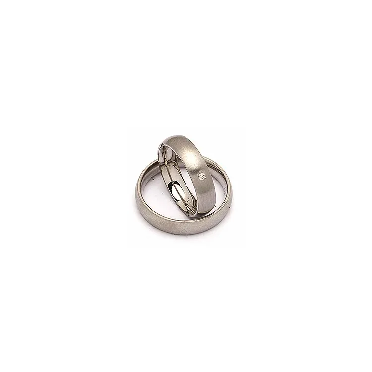 Trauringe in Stahl 0,025 ct