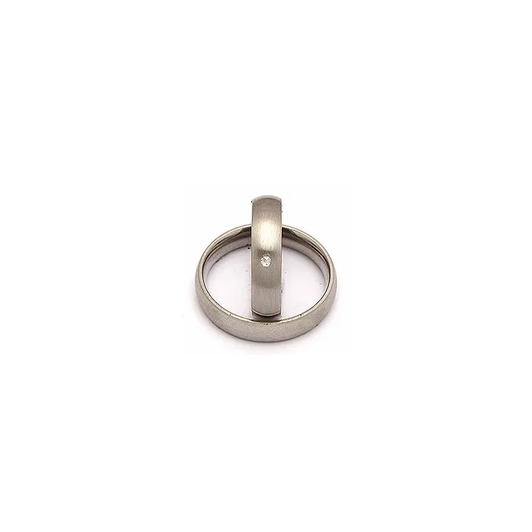 Trauringe in Stahl 0,025 ct