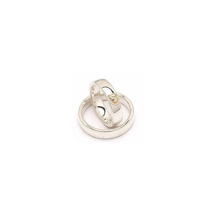 Scrouples trauringe in Silber und Gelbgold