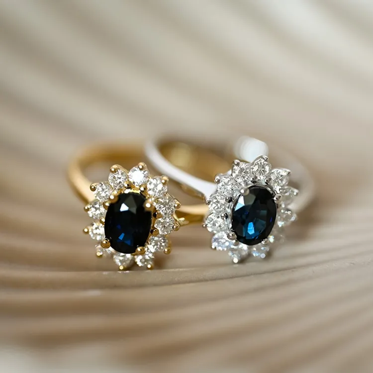Saphir Rosettenring in 14 Karat Weißgold 0,55 ct 1,00 ct