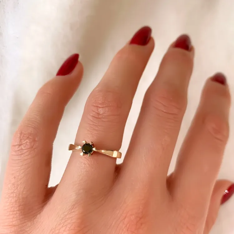 0,20 ct schwarz Diamant Solitärring in 14 Karat Gold 0,20 ct