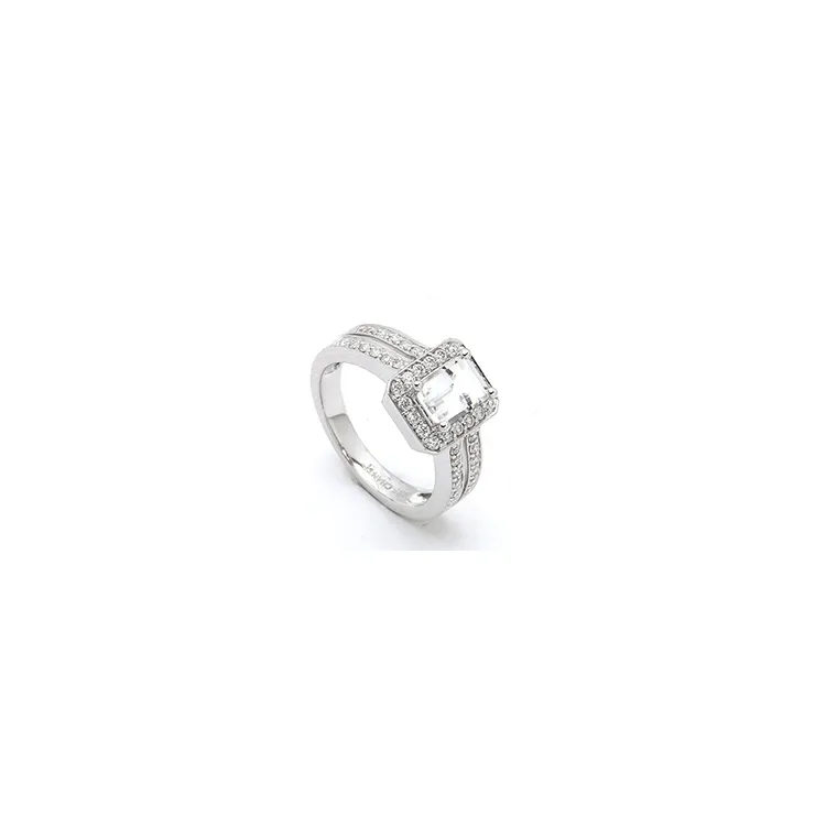 viereckigem Diamantring in 14 Karat Weißgold 0,43 ct 