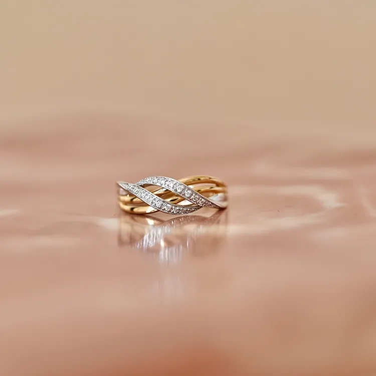 Brillantring in 14 Karat Gold mit Rhodium 0,092 ct
