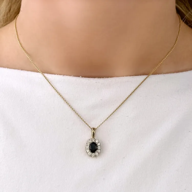 Rosettenanhänger in 14 karat Gold 0,55 ct 1,05 ct