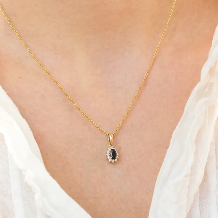 Saphir Rosettenanhänger in 14 karat Gold 0,10 ct 0,35 ct