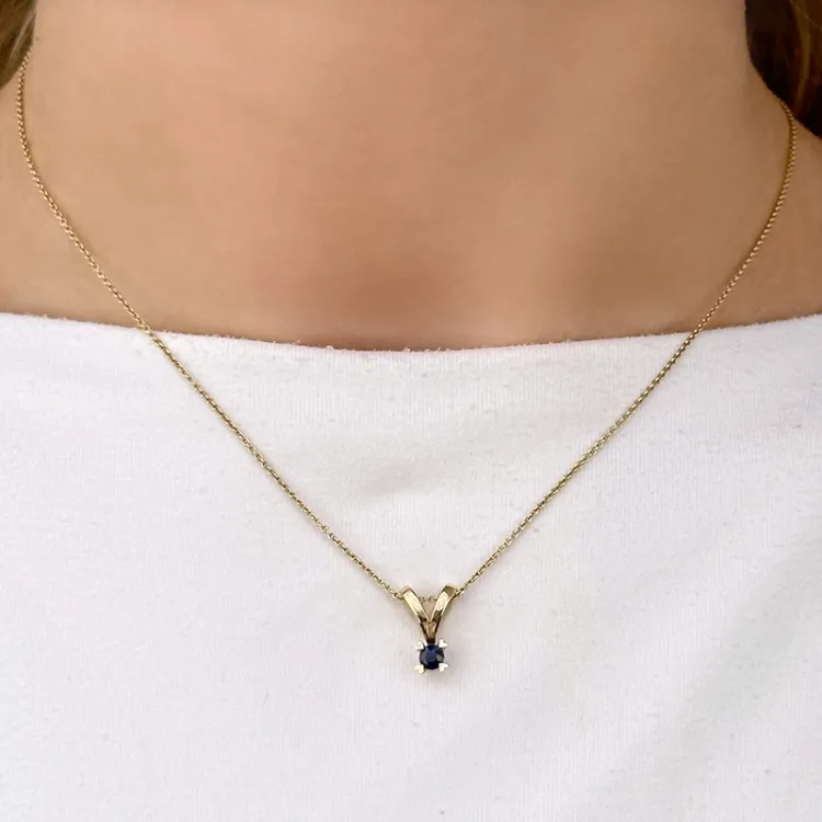 Saphir Anhänger in 14 karat Gold 0,30 ct