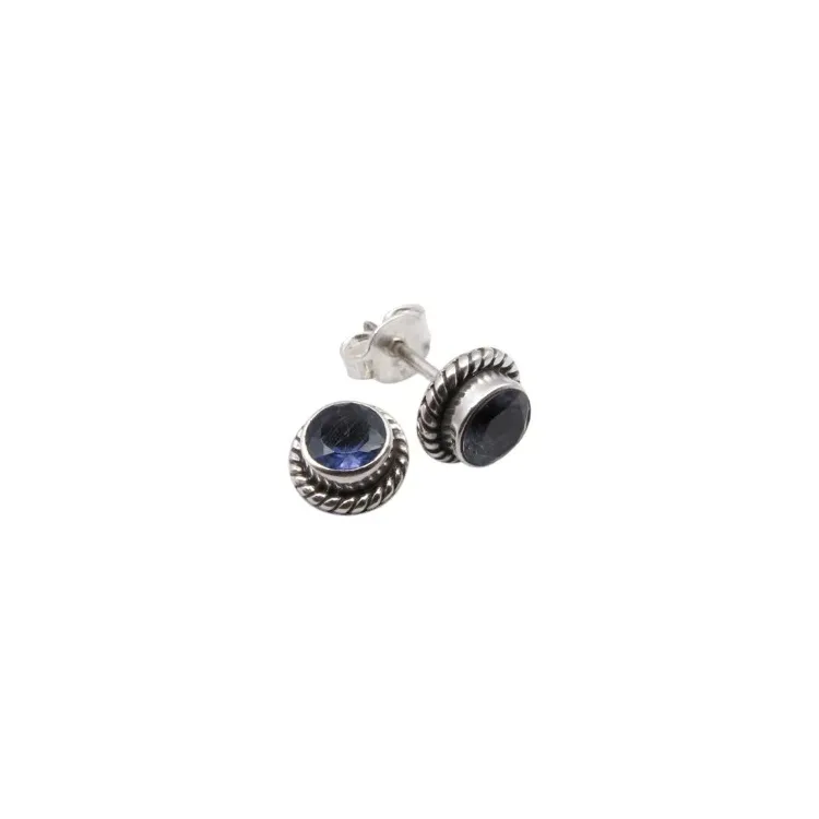 Runden Cordierit Ohrstecker in oxidiertem Sterlingsilber