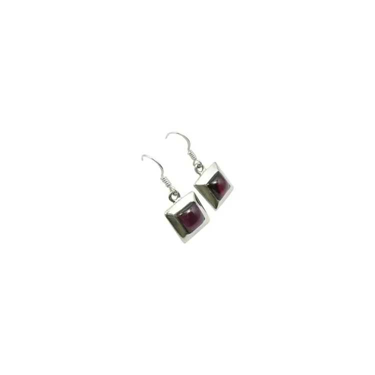 Viereckigem Granat Ohrringe in Silber