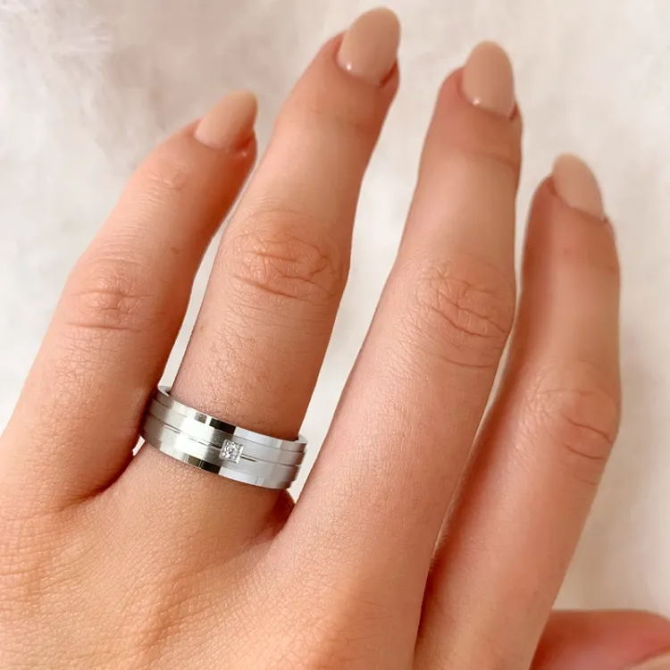 Ring aus rhodiniertem Silber