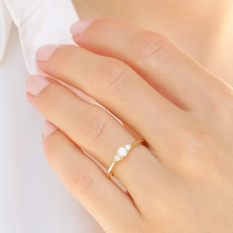 Zirkon Goldring aus 9 Karat Gold
