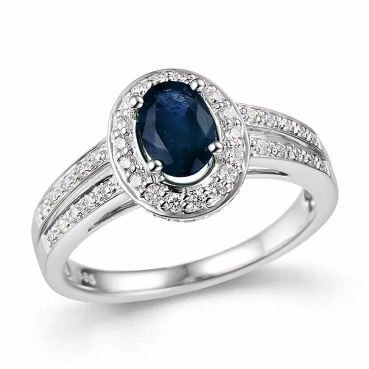 ovaler Saphir Ring in 14 Karat Weißgold 0,336 ct