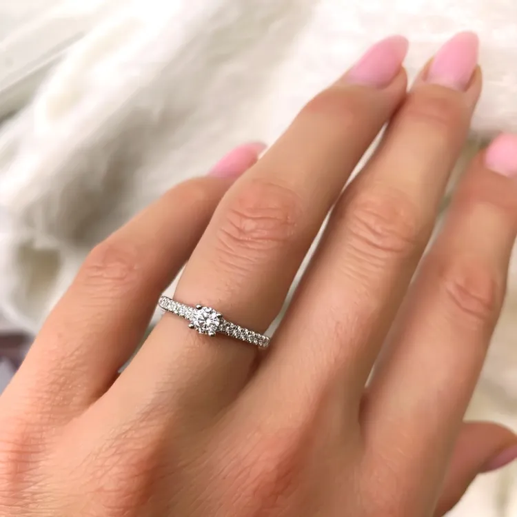 Diamant Ring in 14 Karat Weißgold 0,24 ct 0,162 ct