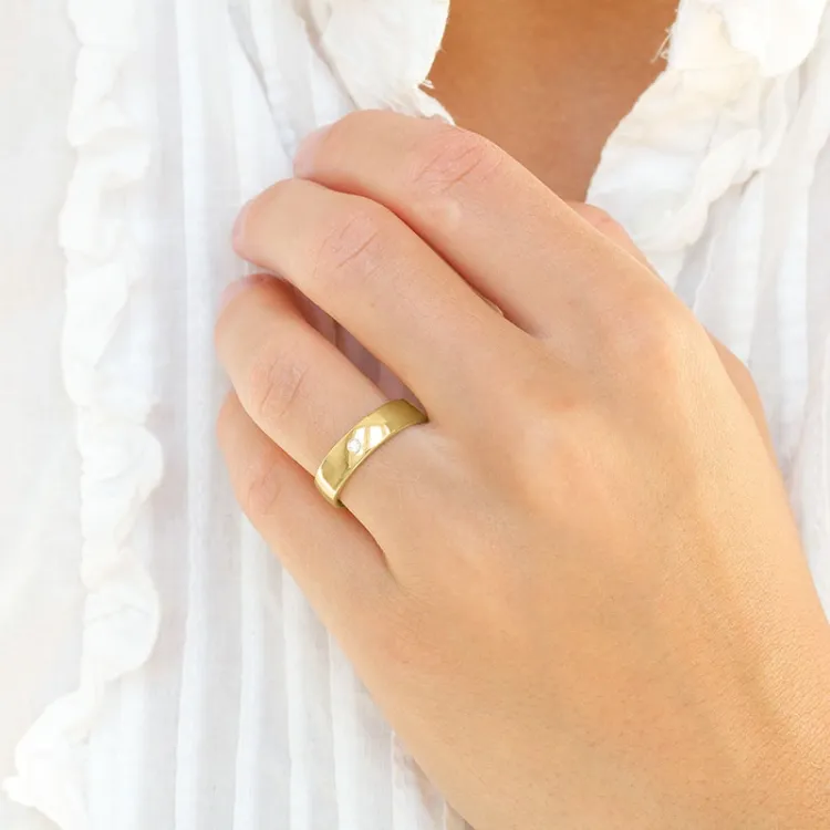 5 mm trauringe aus 9 Karat Gold 0,03 ct - set