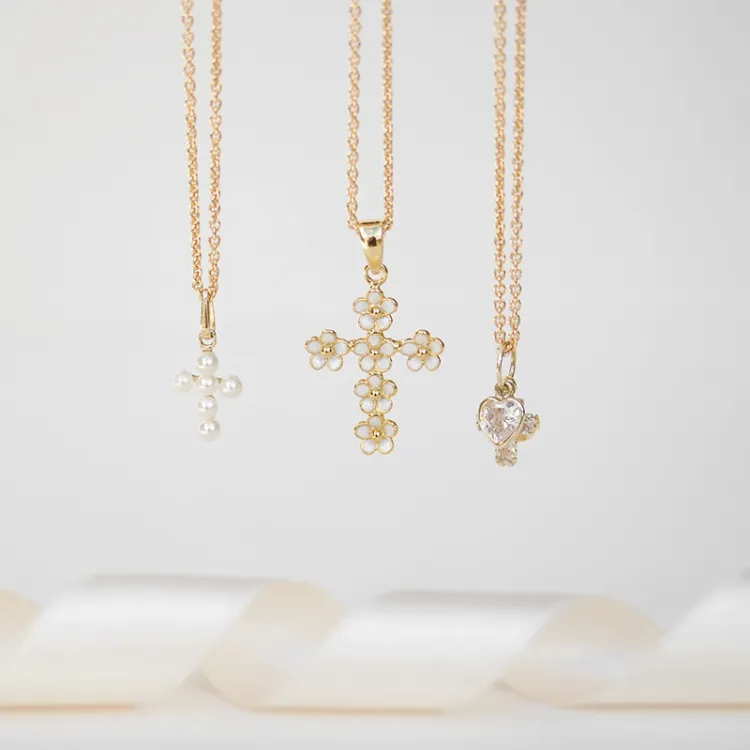 Glaube-Hoffnung-Liebe Zirkon Anhänger aus 9 Karat Gold - Amoré