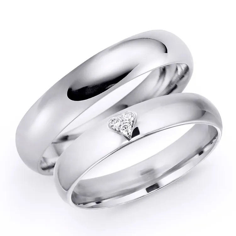 4 mm trauringe aus 14 Karat Weißgold 0,03 ct - set