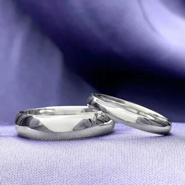 5 und 3 mm trauringe aus 9 Karat Weißgold - set