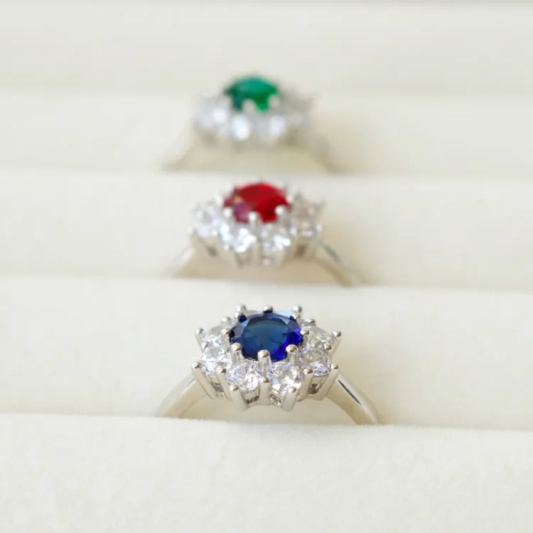 blauem synthetische Saphir Rosettenring aus Silber