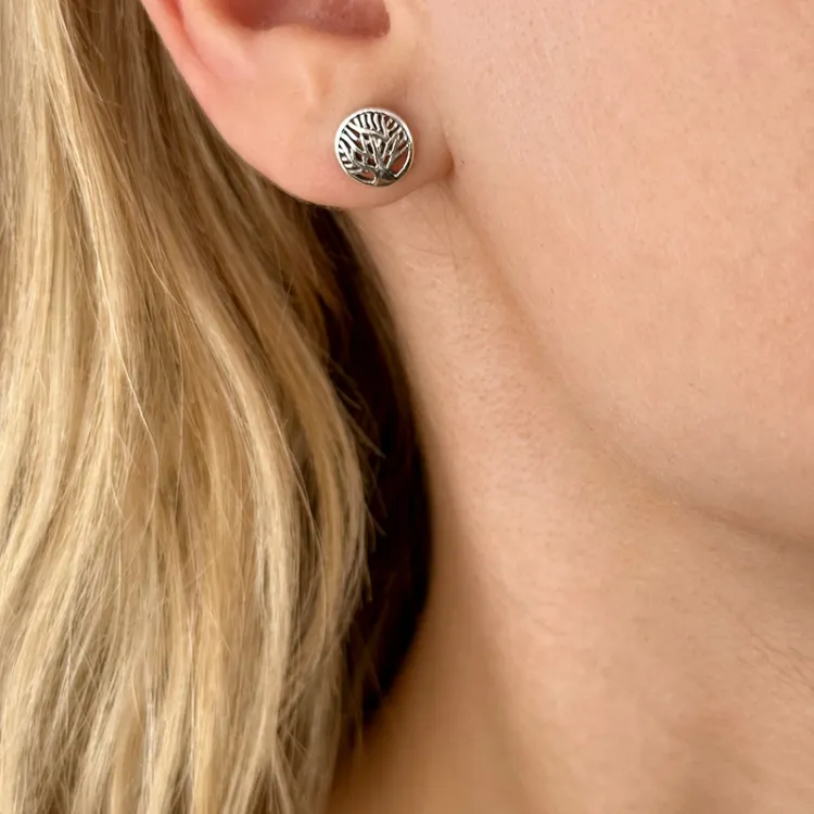 8 mm Lebensbaum Ohrstecker in oxidiertem Sterlingsilber