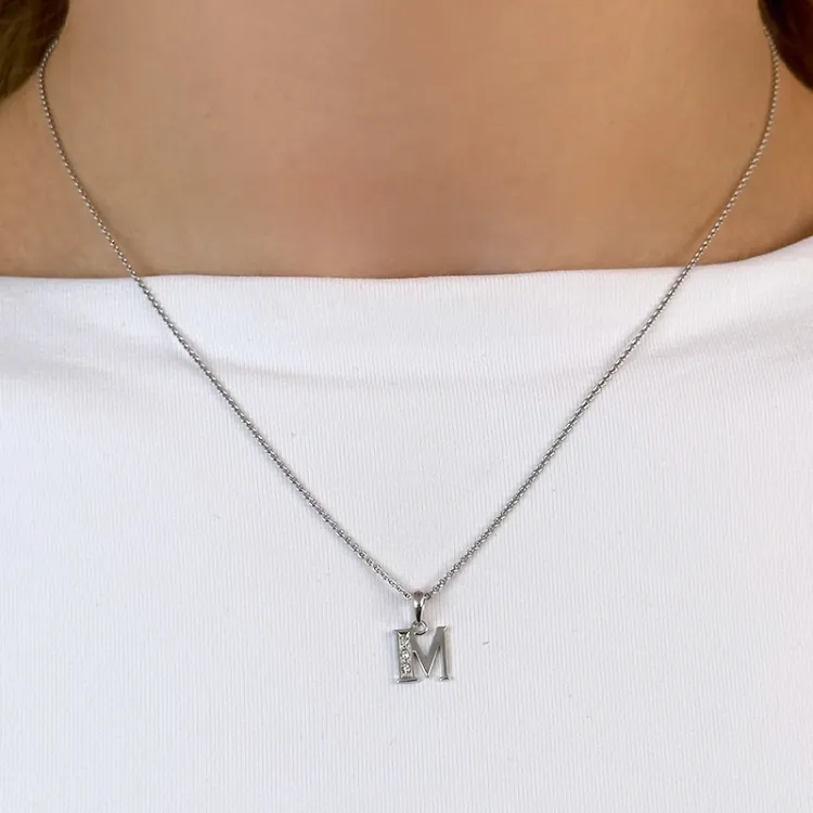Buchstab m diamant anhänger in 9 karat weißgold 0,02 ct