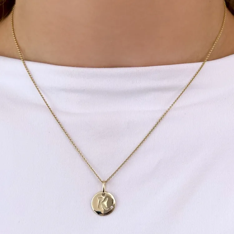 Buchstab k diamantanhänger in 9 karat gold 0,01 ct