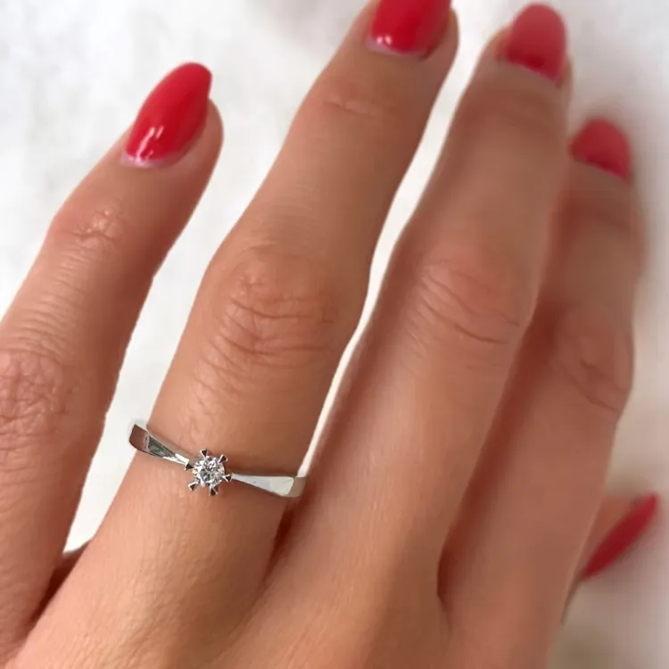 0,10 ct Diamant Solitärring in 14 Karat Weißgold 0,11 ct