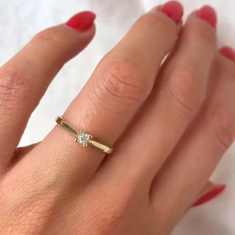 0,10 ct Diamant Solitärring in 14 Karat Gold 0,10 ct