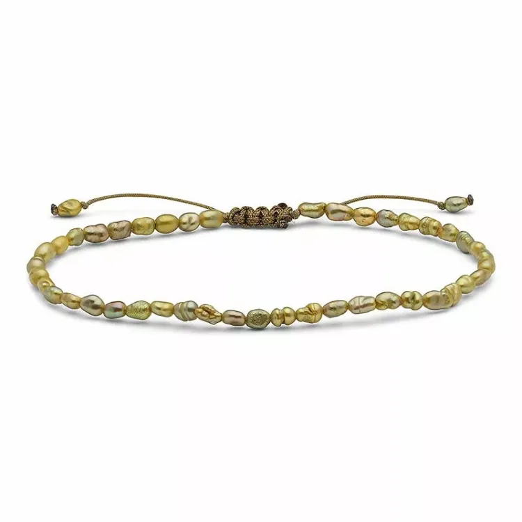 olivengrünem Perlenarmband mit Süßwasserperle.