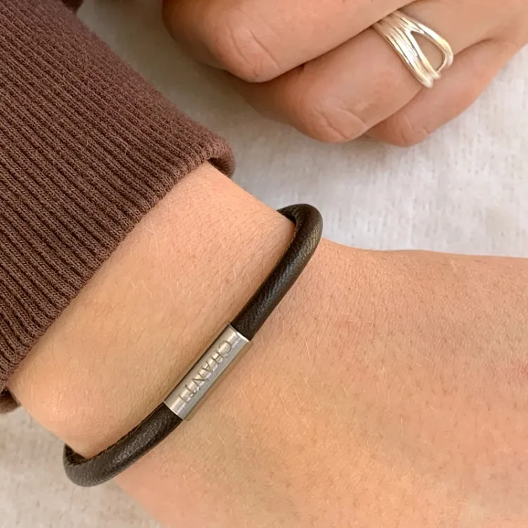 Flach braunem leder armband aus stahl x 6 mm