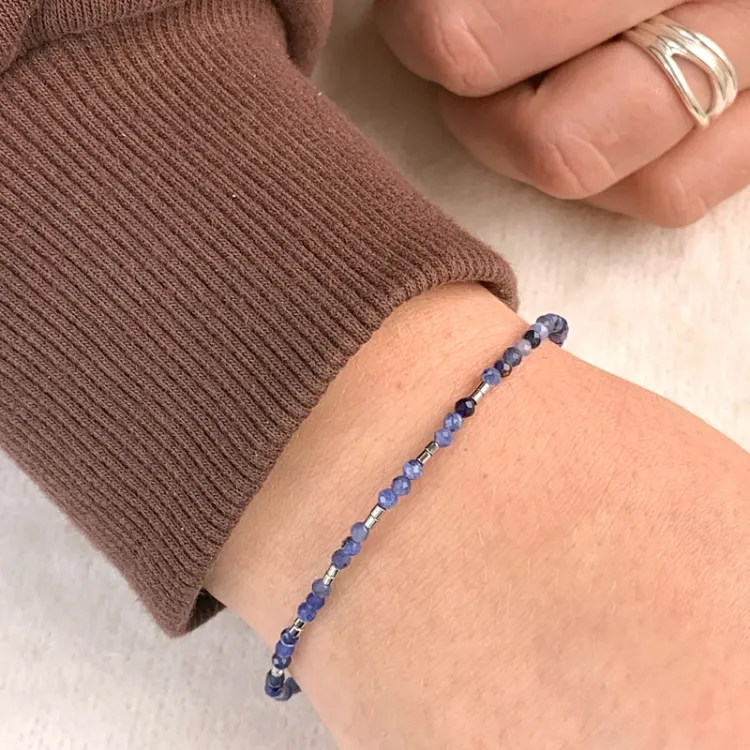 Schmuckstein Armband mit Sodalit und hematite - Loom Stones