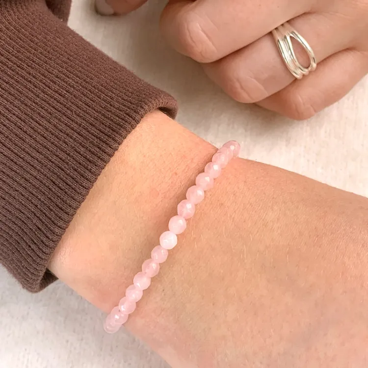 pink Perlenarmband mit Quarz.
