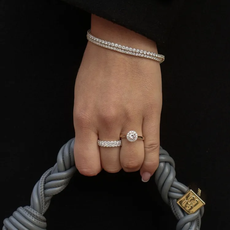 Tennisarmband 3,14 ct aus 14 Karat Gold